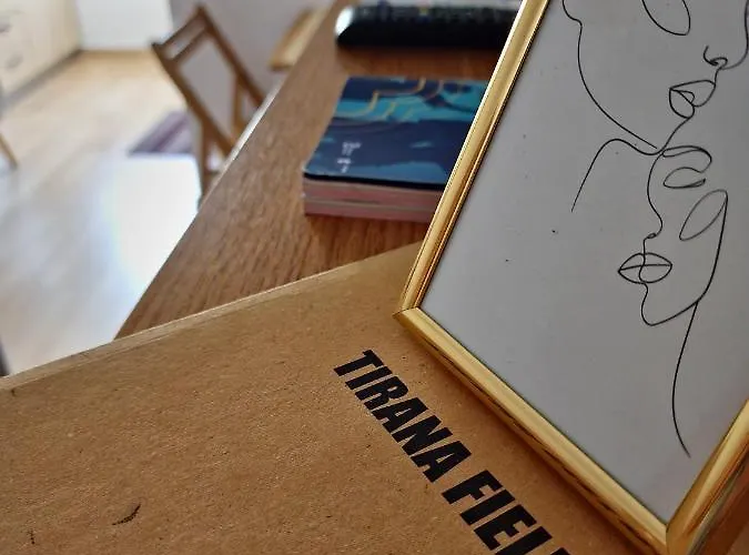 Andi's Place-comfy Studio-city Center Appartement Tirana